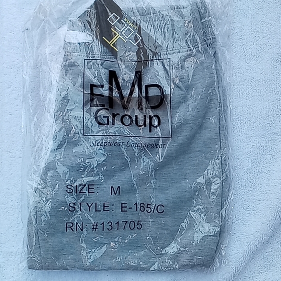 Capri pants - Picture 2 of 3